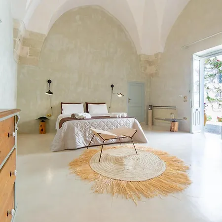 Palazzo Angelica - Luxury Retreat Otranto Bed & Breakfast